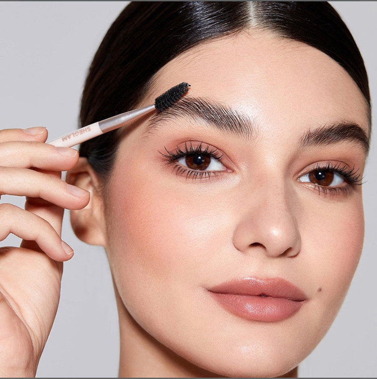 لیفت شفاف ابرو شیگلم