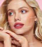 • رژ لب مات کوشنی شیگلم مدل Pout PilloW