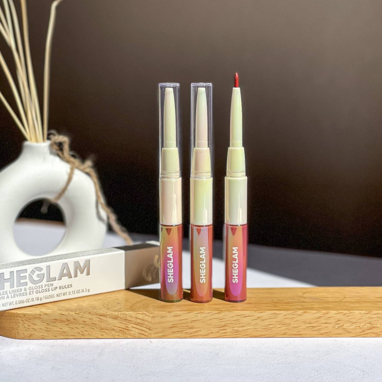 پوکه خط لب و لپگلاس شیگلم