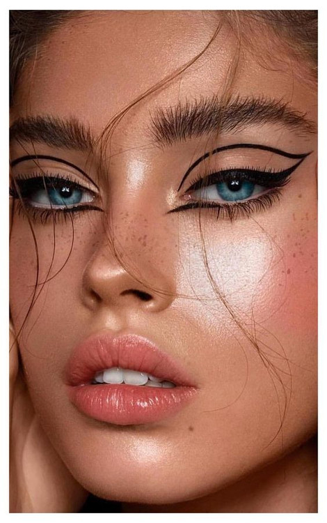 Sheglam Waterproof Eyeliner for precise line