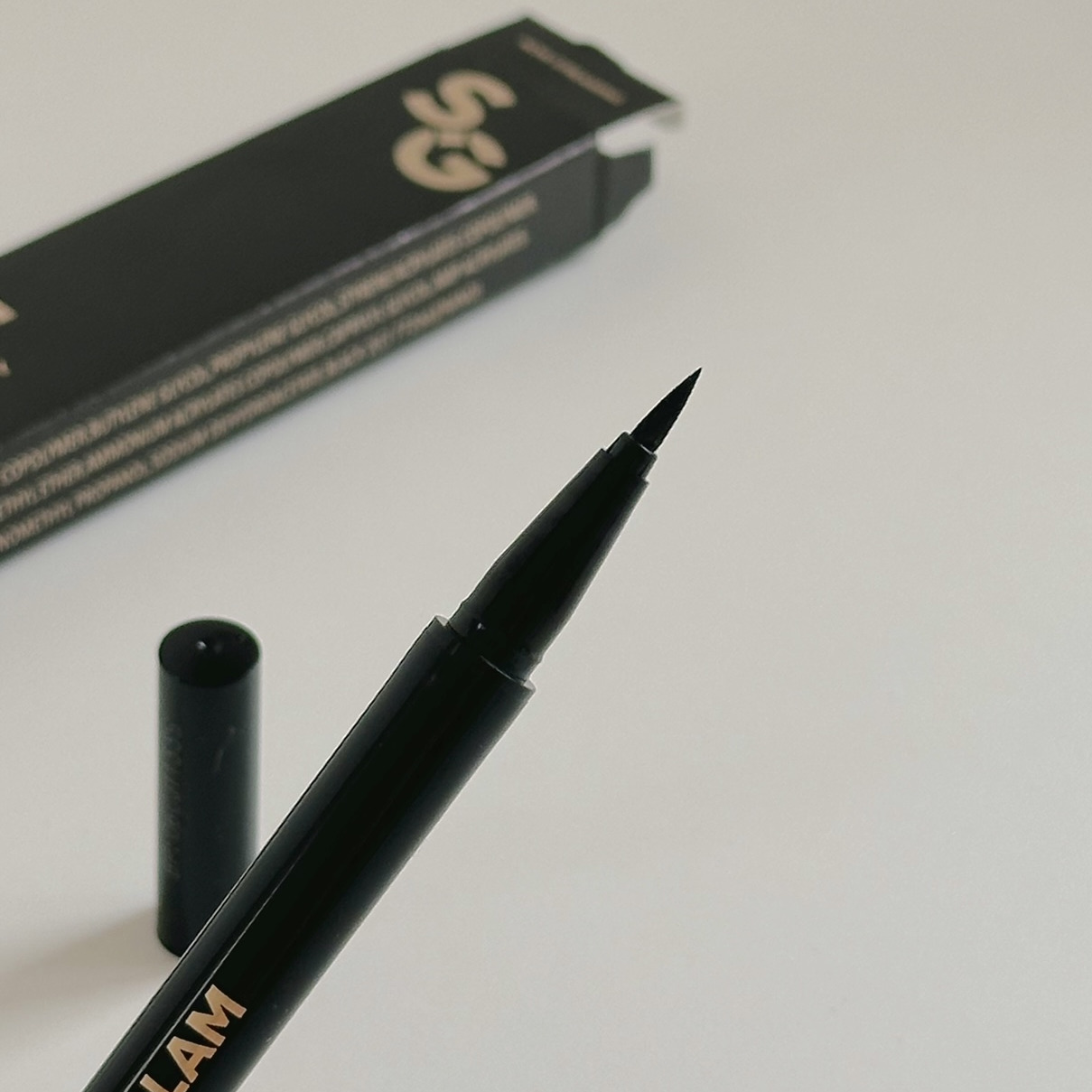 خط چشم شیگلم Pro Precision ضدآب مشکی