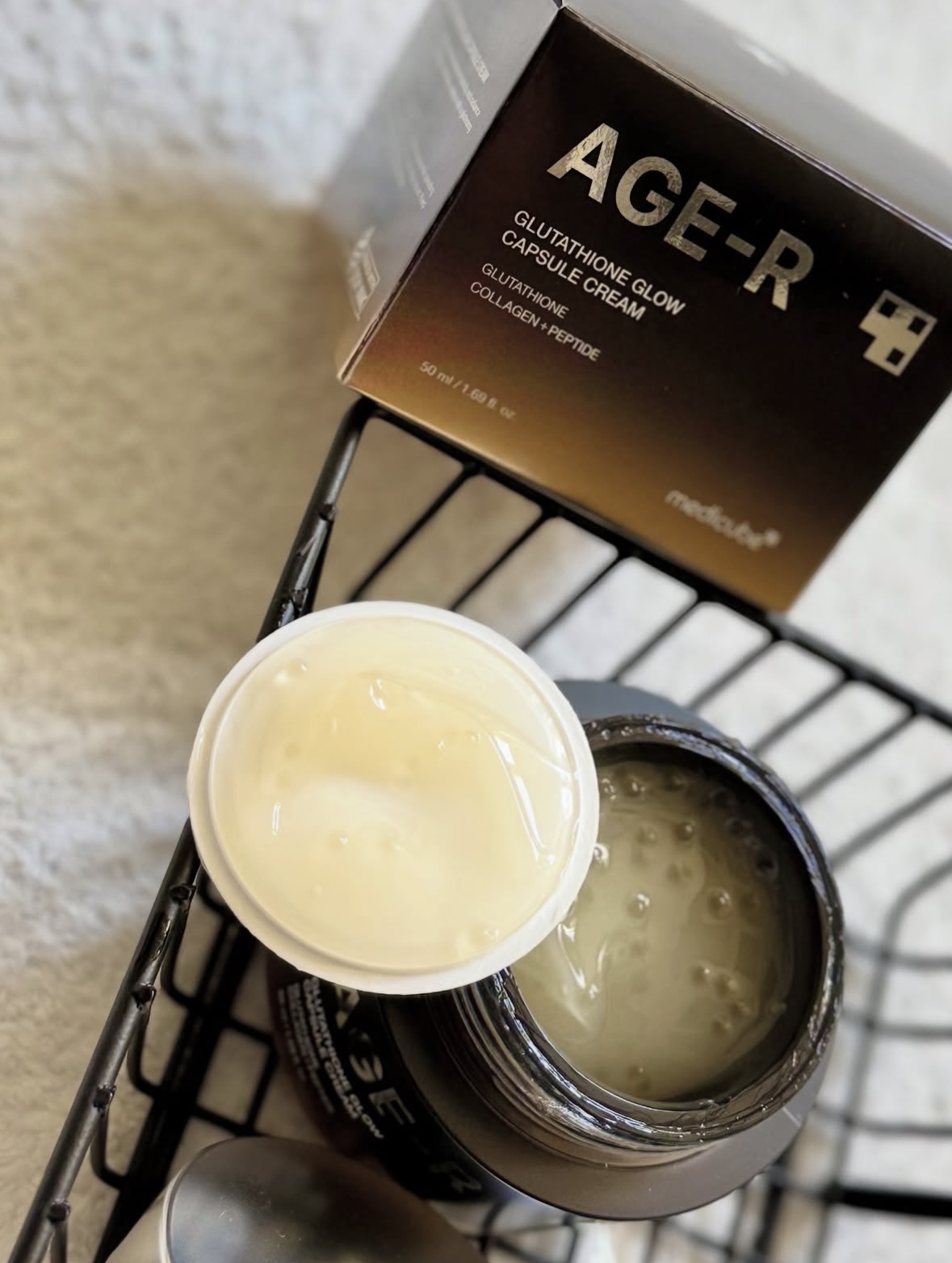 کرم کپسولی medicube